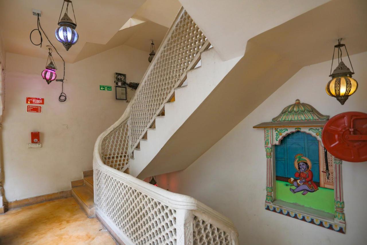 The Pinky Villa - Heritage Boutique Suites New Delhi Bagian luar foto