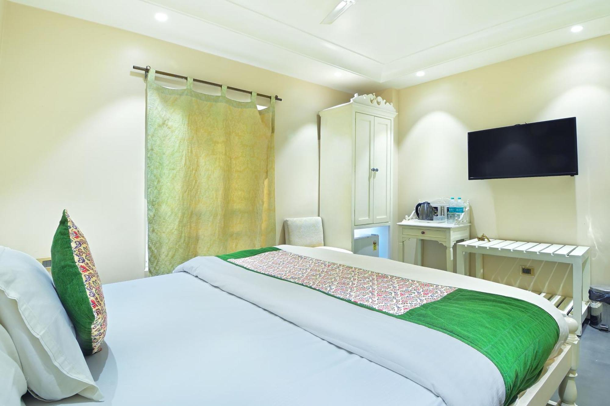 The Pinky Villa - Heritage Boutique Suites New Delhi Bagian luar foto