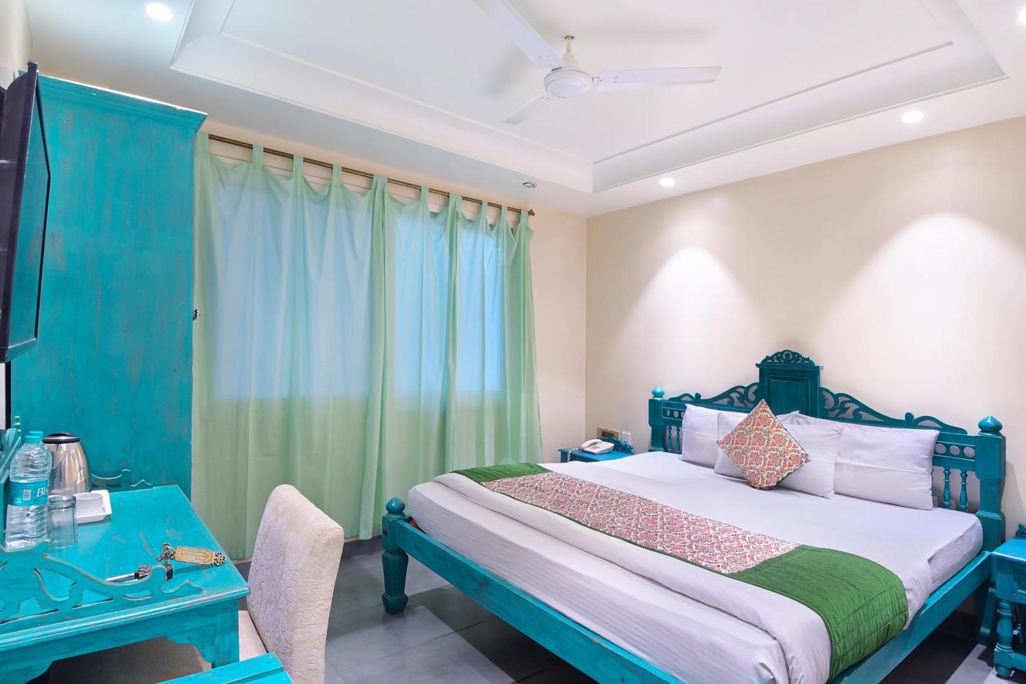 The Pinky Villa - Heritage Boutique Suites New Delhi Bagian luar foto