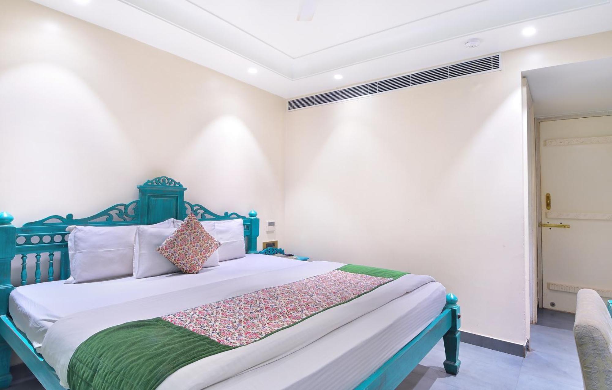 The Pinky Villa - Heritage Boutique Suites New Delhi Bagian luar foto