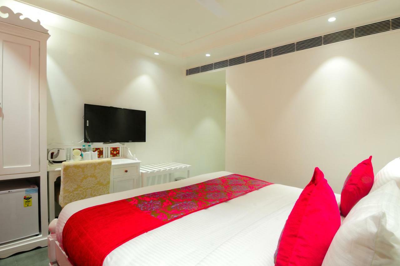 The Pinky Villa - Heritage Boutique Suites New Delhi Bagian luar foto
