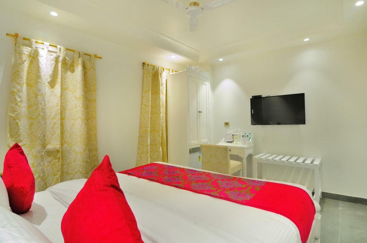 The Pinky Villa - Heritage Boutique Suites New Delhi Bagian luar foto