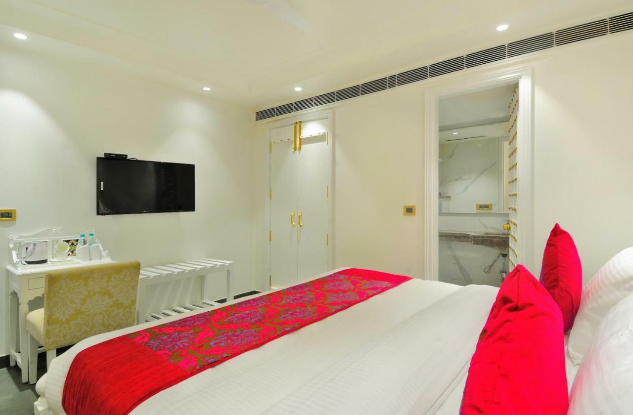 The Pinky Villa - Heritage Boutique Suites New Delhi Bagian luar foto