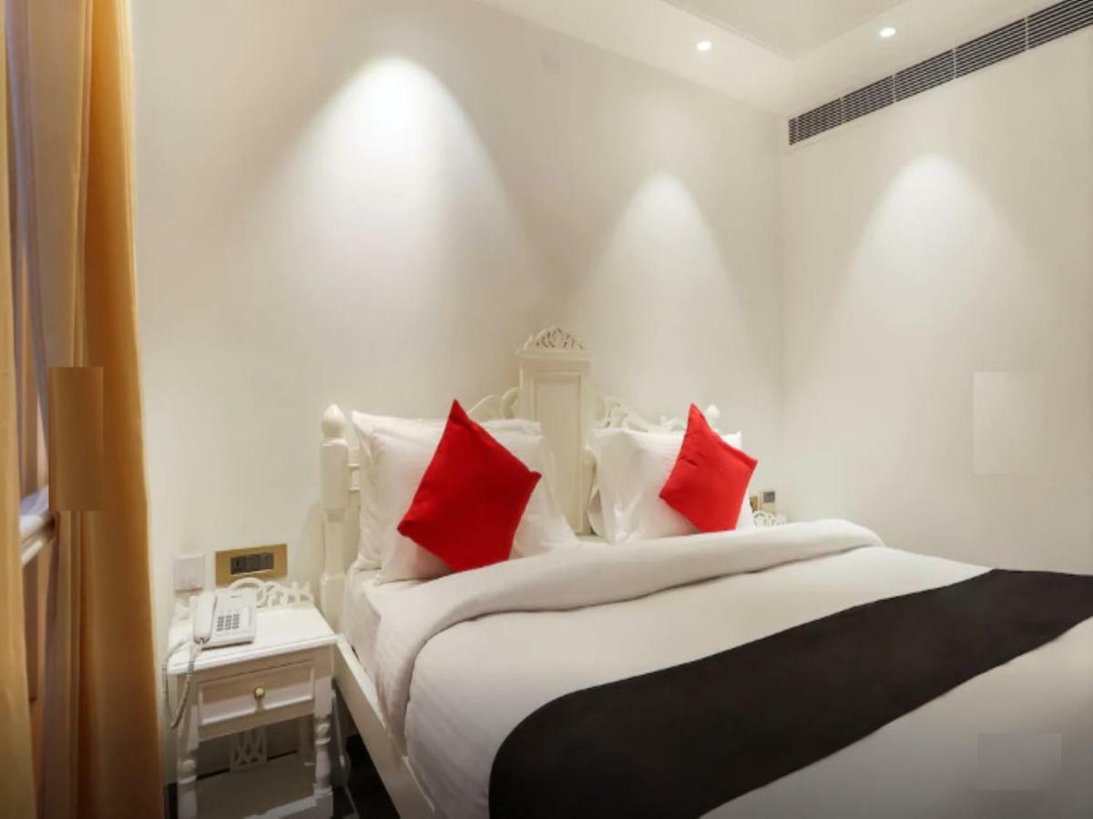 The Pinky Villa - Heritage Boutique Suites New Delhi Bagian luar foto
